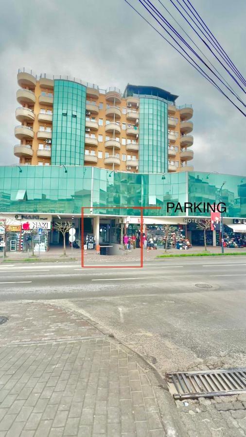 Hotel Semitronix Pejë Esterno foto